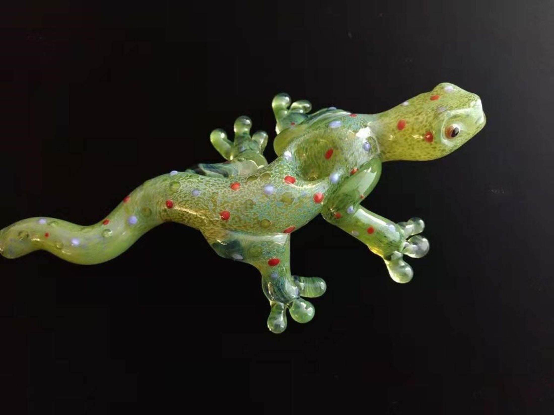 Lizard Pipe Glass American Glass GLOW In Dark